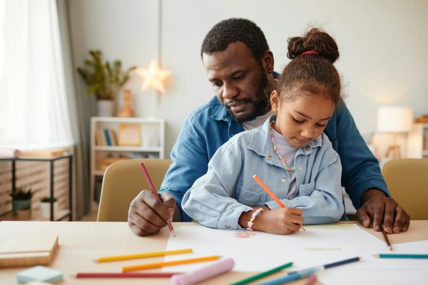 Mobilier éducatif enfant : le drawin’table qui inspire créativité